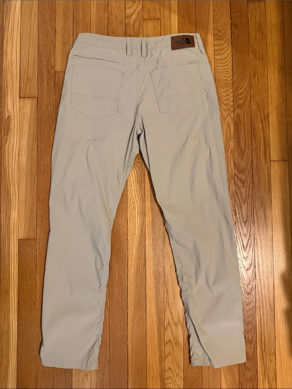 The North Face Men’s Khaki 5 Pocket Pant 32